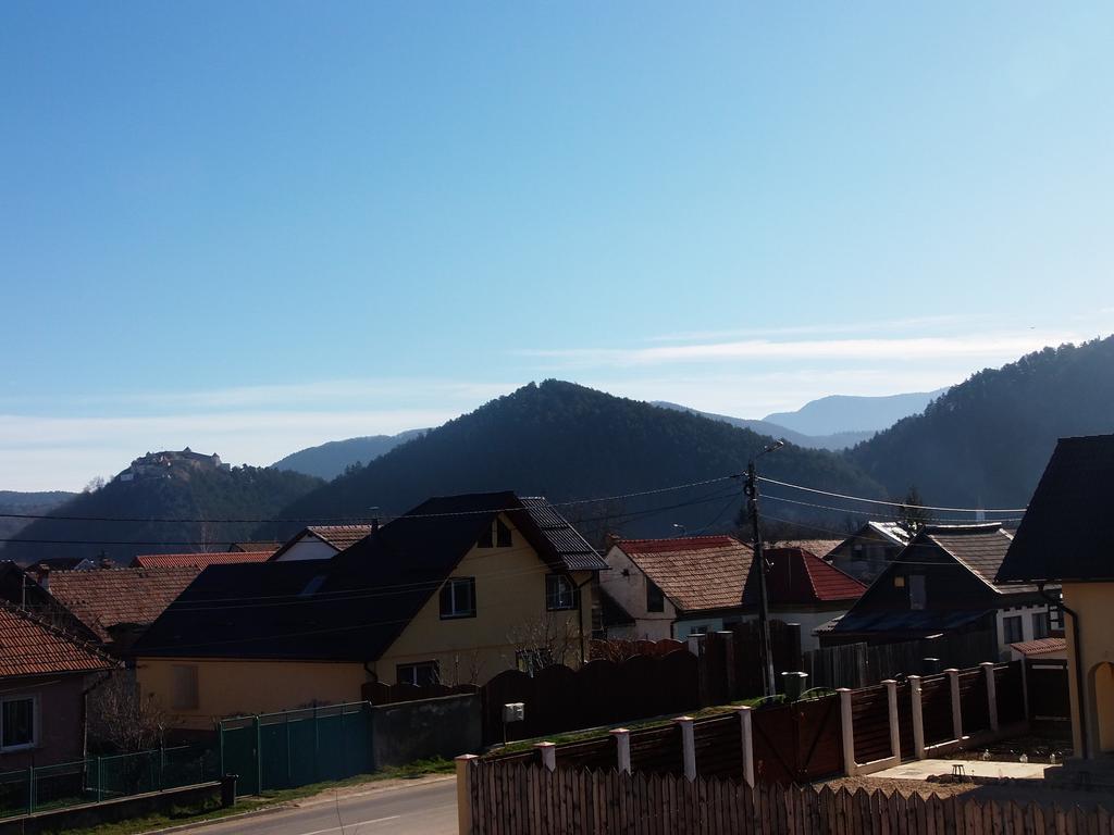 Pensiunea Dara Rîşnov Luaran gambar