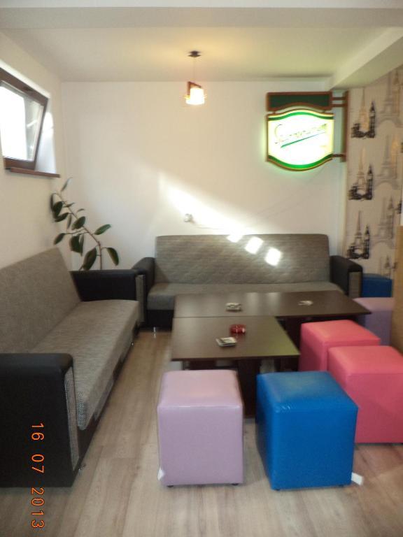 Pensiunea Dara Rîşnov Luaran gambar